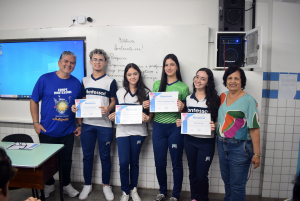 Alunos do Colégio Maria Montessori recebem certificados de desempenho na plataforma SAS